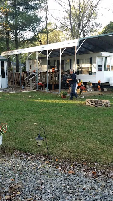Four Winds Campgrounds Picture 8
