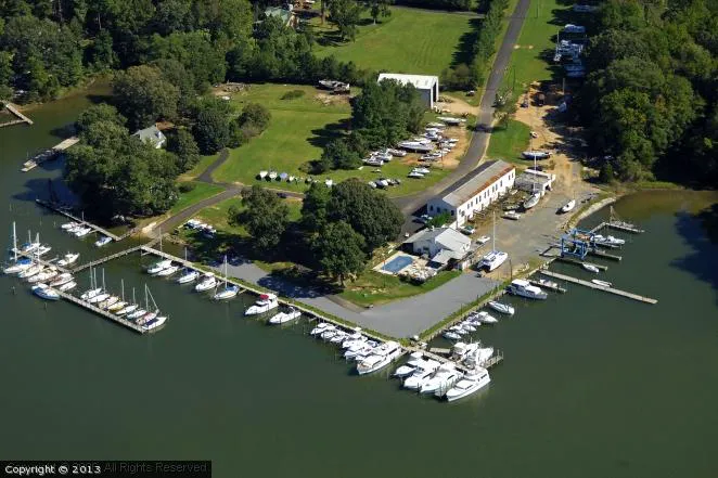Dennis Point Marina & Campground Picture 3