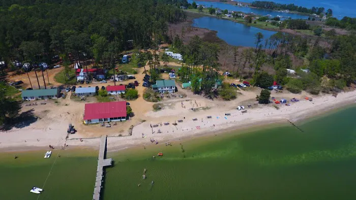 CampMD Vacation Cottages Picture 3