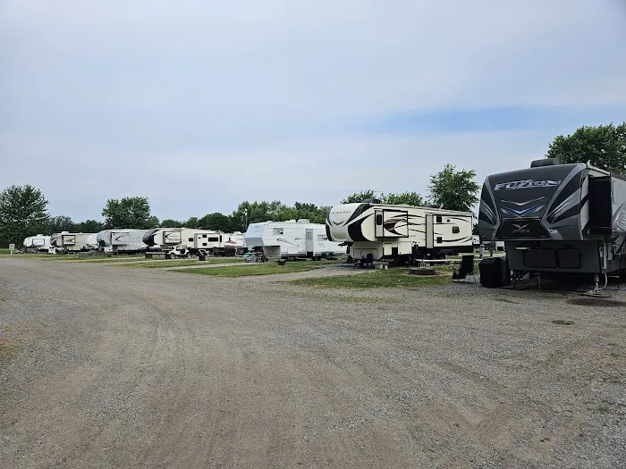 Arrowhead Lake RV Park Picture 6