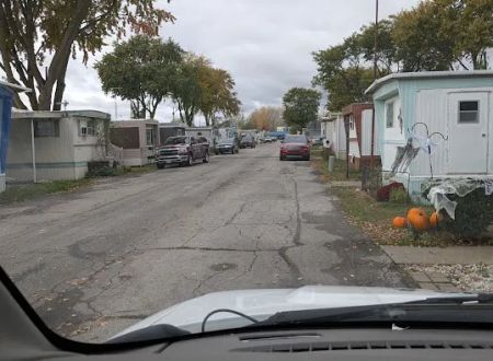 Maumee Mobile Home & RV Court