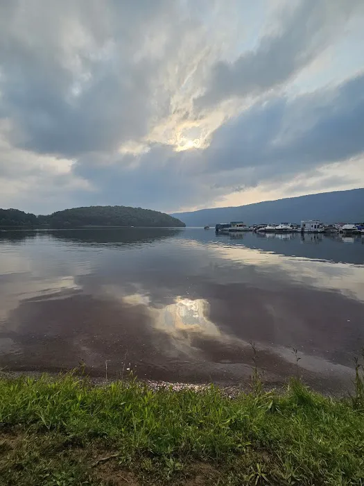 Seven Points Campground- Bay Camp Loop Picture 2