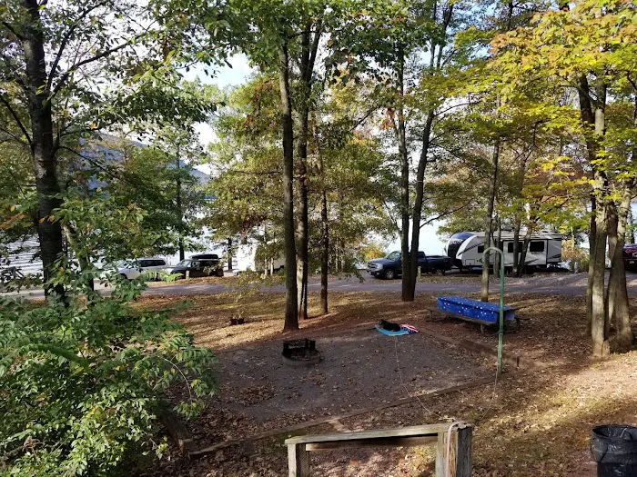 Seven Points Campground- Point Camp Loop Picture 2