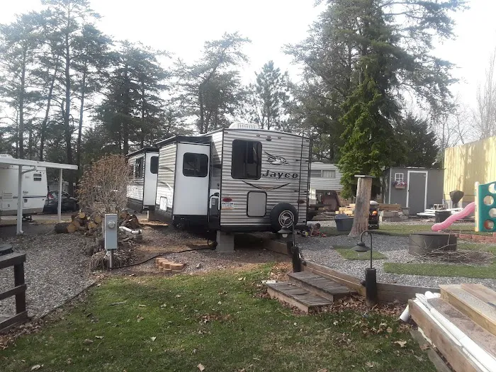 Happy Trails Campground Picture 4