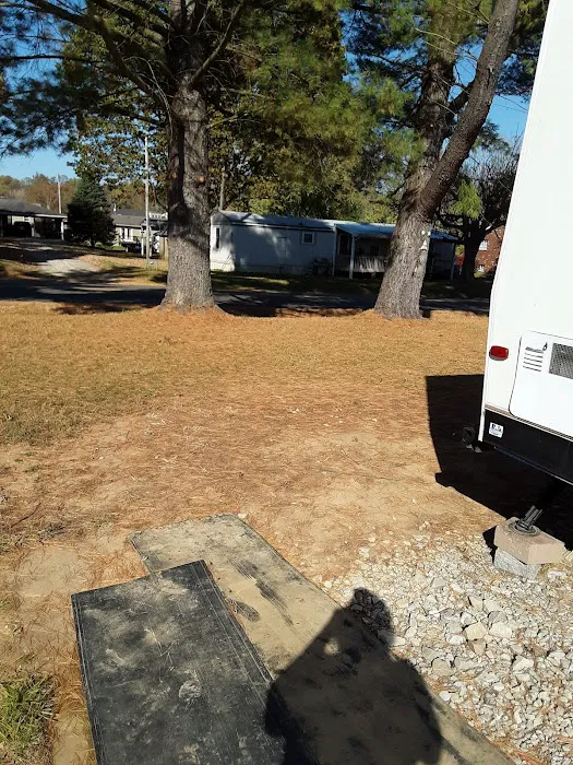 Starlite RV Park Picture 3