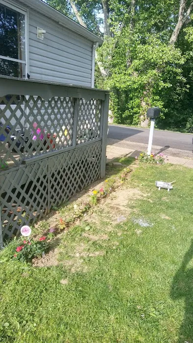 Greenlawn Estates Picture 4