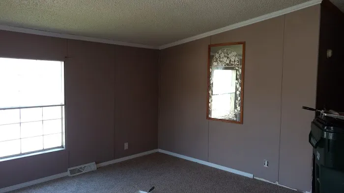 Greenlawn Estates Picture 2