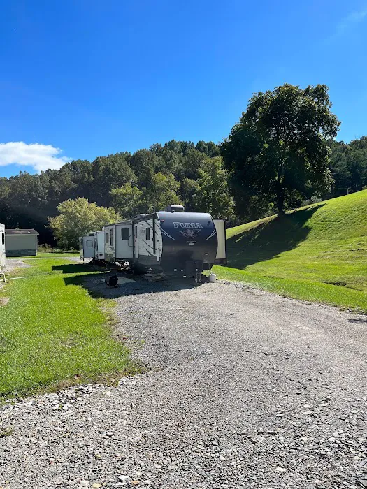 Sunny Glen Farms LLC RV Park Picture 2