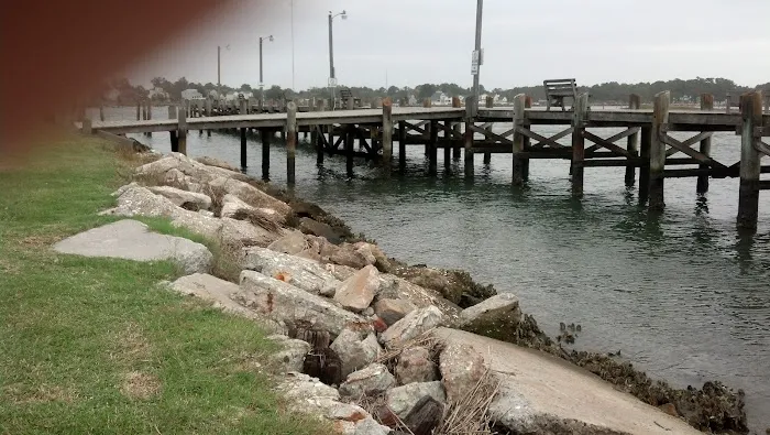 Tom's Cove Park Picture 5