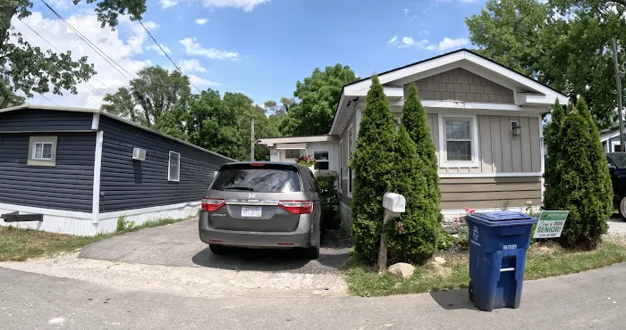 17th Ave Mobile Home Park Picture 6