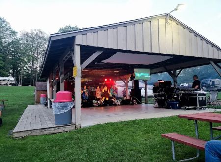 Holiday Hill Campground