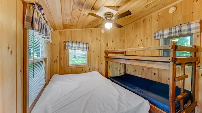 Lake Bluff Campground Picture 4