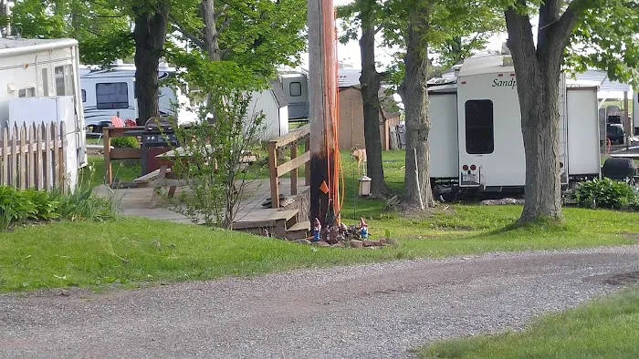 Hughes Marina & Campground Picture 6
