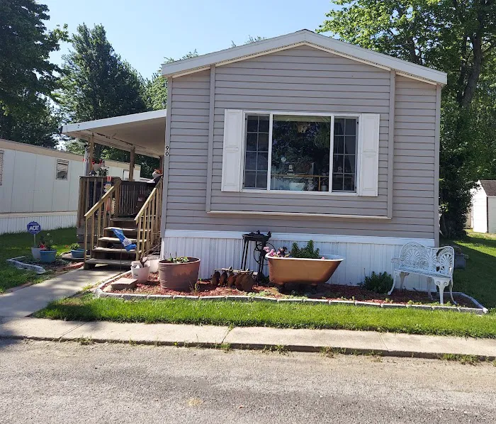 Northland Mobile Home Park Picture 9