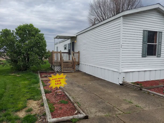 Northland Mobile Home Park Picture 7