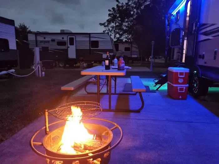 Williams RV Park & Boat Access Picture 4