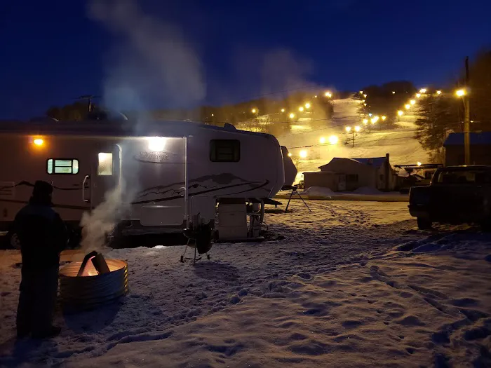 Slope Side RV Park. Picture 2