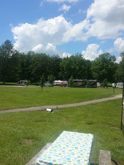 Cherokee Landing RV Resort Picture 4