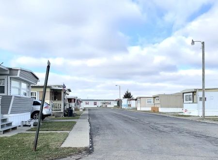 Holiday Shores Mobile Home Park
