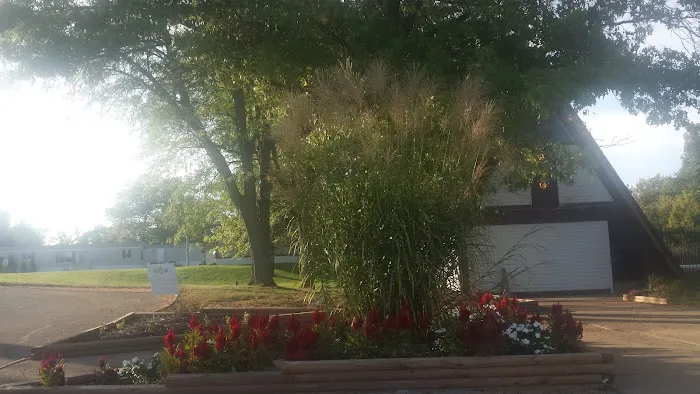 Green Meadows Mobile Home Park Picture 8