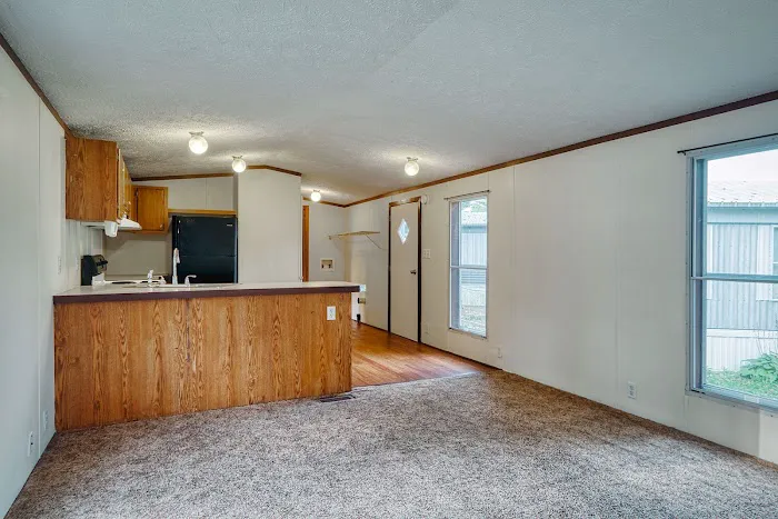 Mountainview Mobile Home Village Picture 1