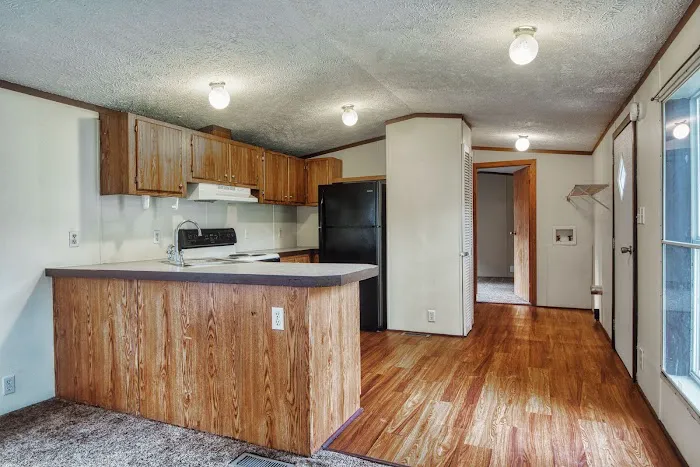 Mountainview Mobile Home Village Picture 10