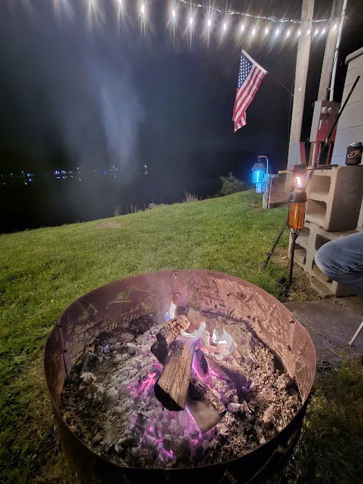 River Cove RV Park Picture 7