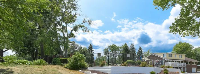 Meadowbrook Estates Picture 6