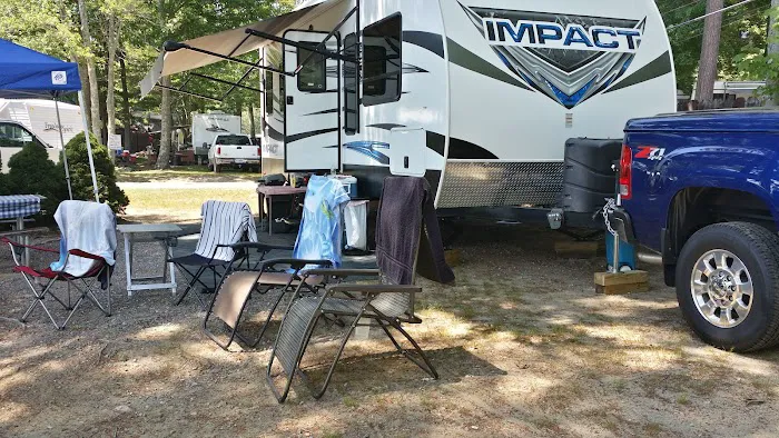Long Island Bridge Campground Picture 9