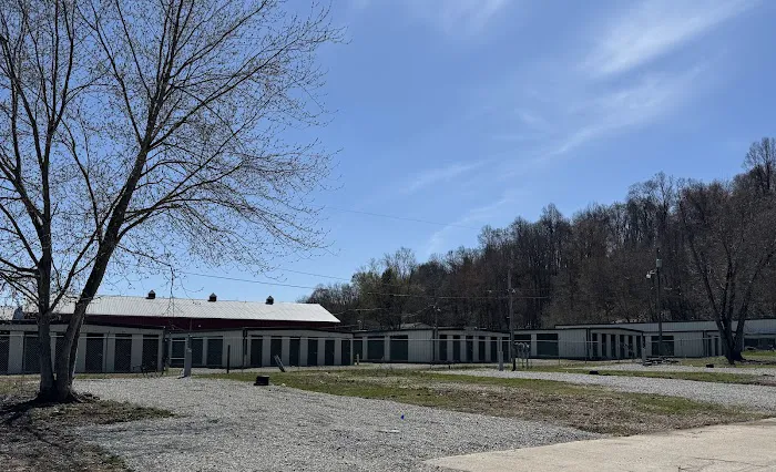 Parkersburg RV Park and Storage Facility Picture 6