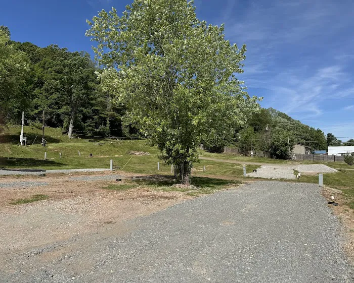 Parkersburg RV Park and Storage Facility Picture 10