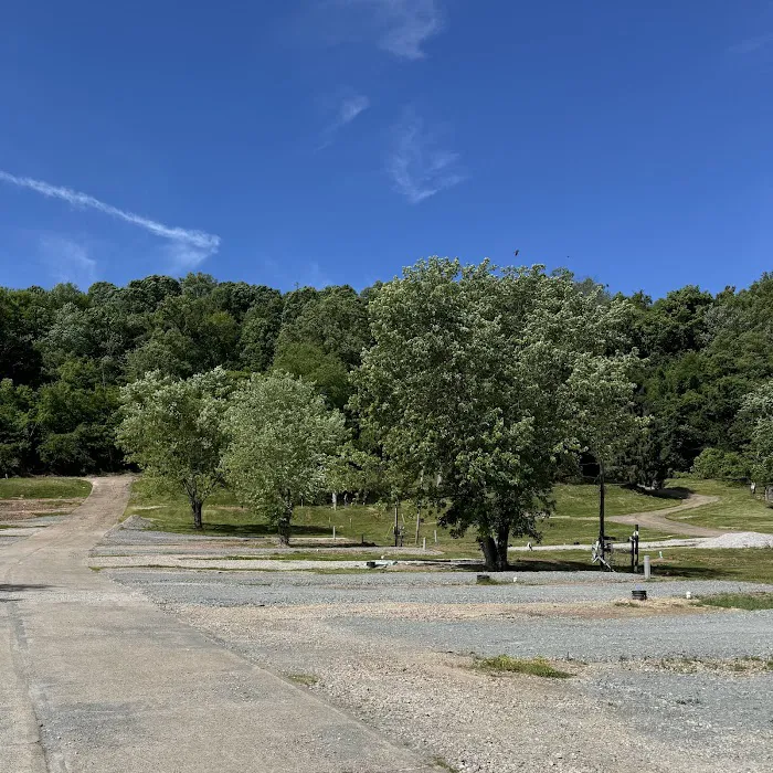 Parkersburg RV Park and Storage Facility Picture 8