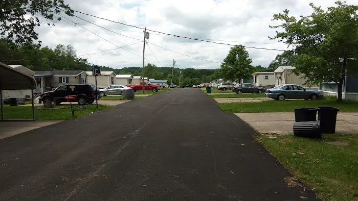 Deerfield Mobile Home Park Picture 6