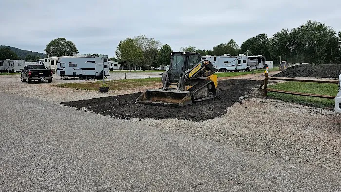 American Way RV Park - Parkersburg Picture 6