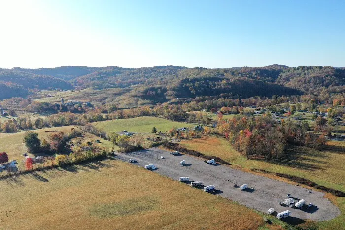 Cousin Eddie's RV Park Picture 4