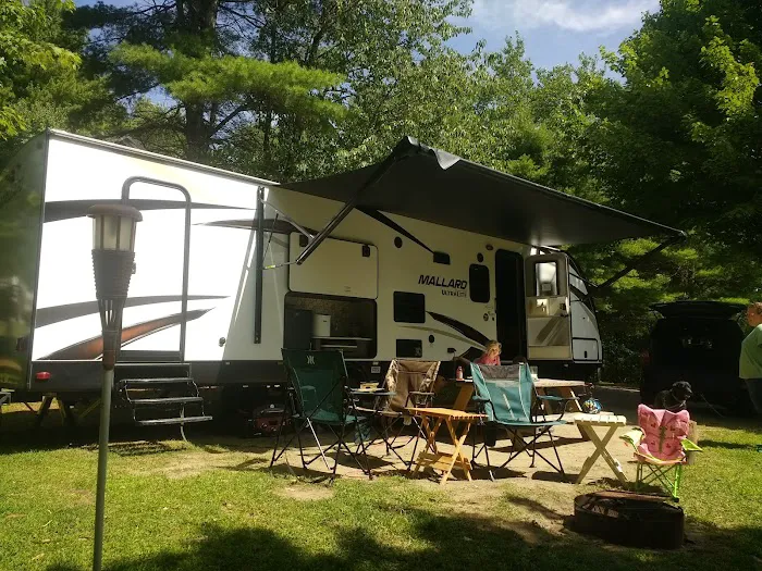 Sugar Ridge RV Village-Campground Picture 8