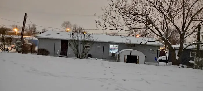 Fairlane Mobile Home Park Picture 7
