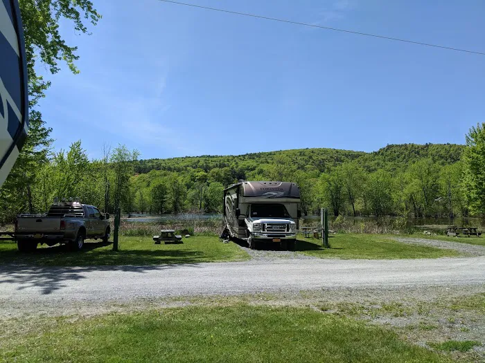Champs RV Resort Picture 2