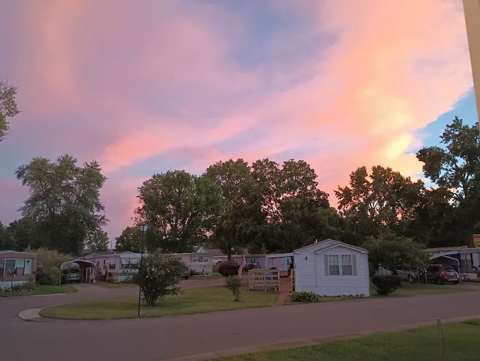 Colonial Estates Mobile Home Picture 4