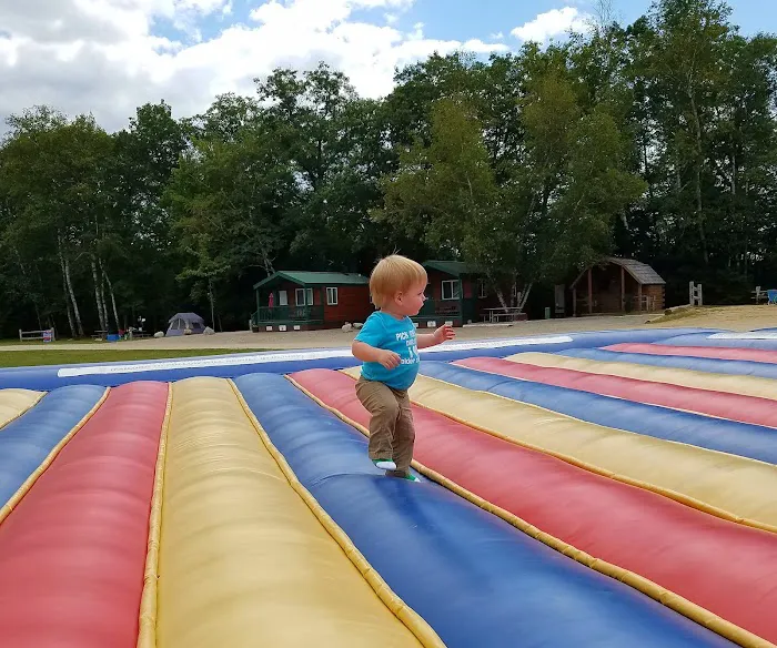 Lincoln / Woodstock KOA Holiday Picture 6
