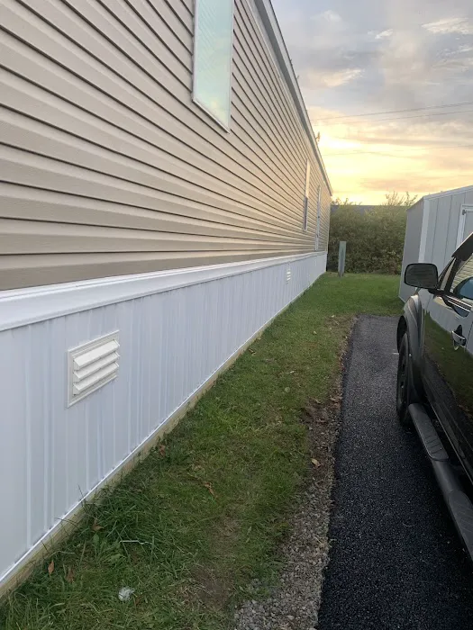 Colony Mobile Home Community Picture 6