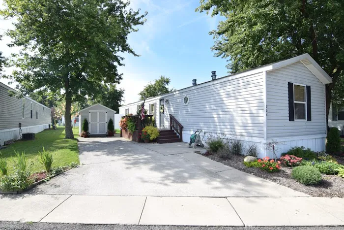 Country Estates Manufactured Home Community Picture 9