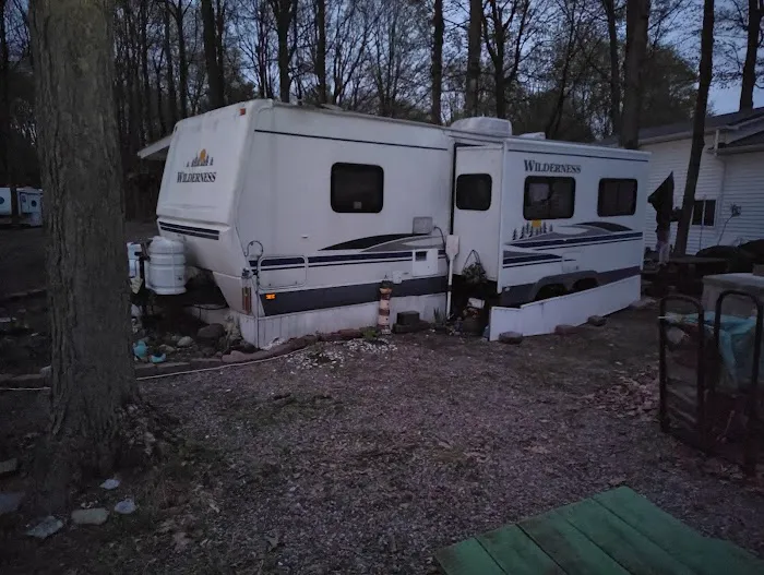Merry Knoll Campground Picture 6