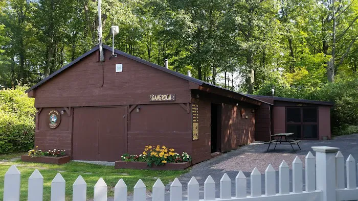 Merry Knoll Campground Picture 5