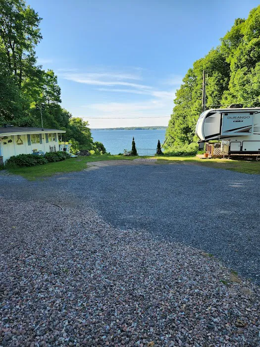 Merry Knoll Campground Picture 7