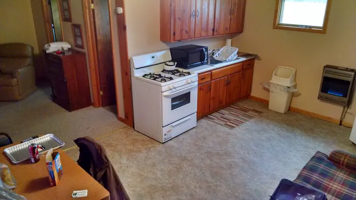 Riverside Acres Campground & Cottages Picture 3