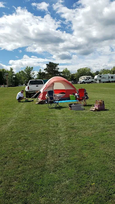 Riverside Acres Campground & Cottages Picture 2