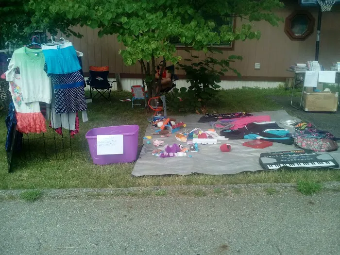Oak Hills Mobile Home Park Picture 4