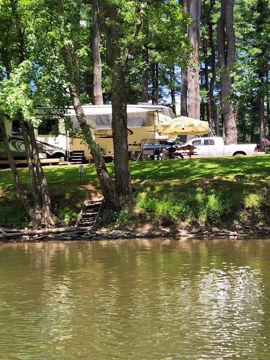 Riverhurst Park Campground Picture 2