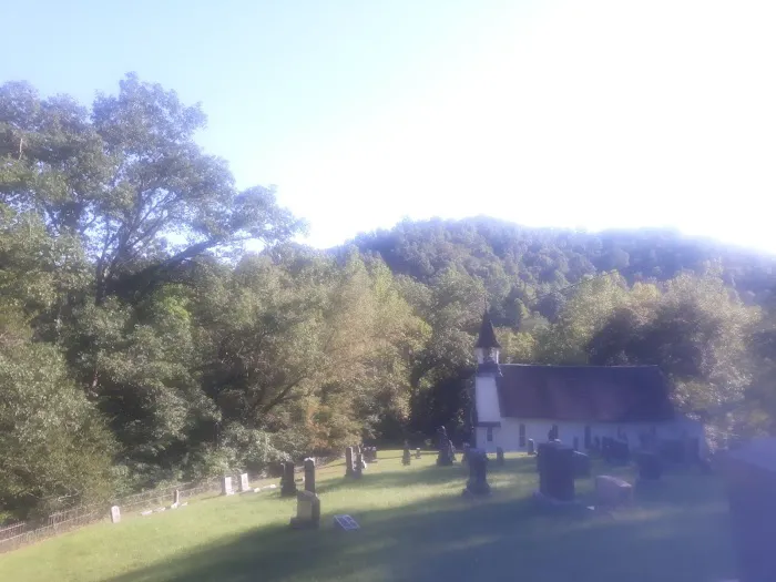 Whisper Mountain RV Park Picture 4